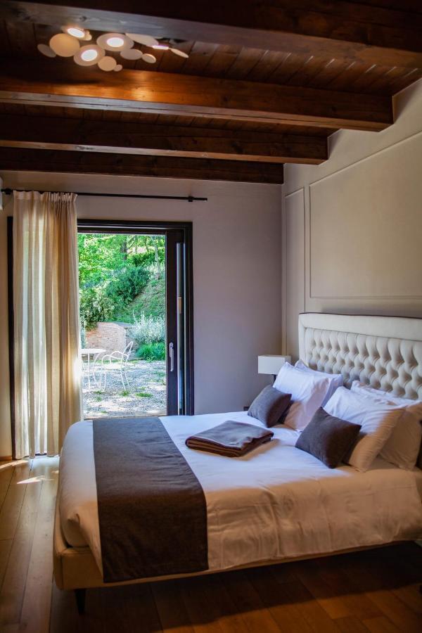 Paola Bed & Breakfast *